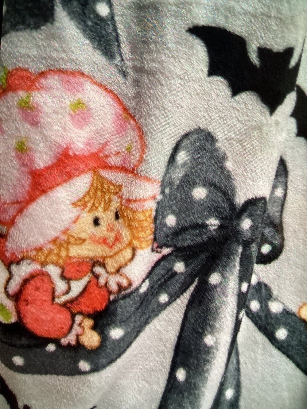 New Halloween Strawberry Shortcake Throw- black bows